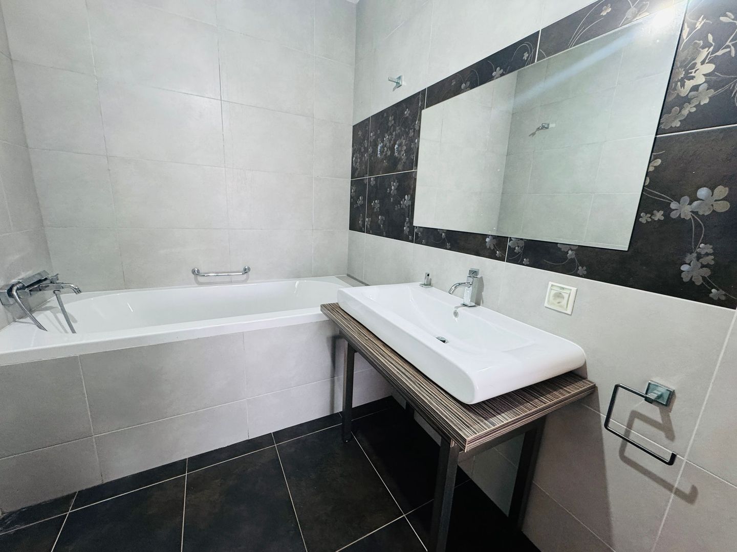 Pipera Scoala Americana-Ibiza Sol 3 camere 130mp garaj subteran - Poză 7