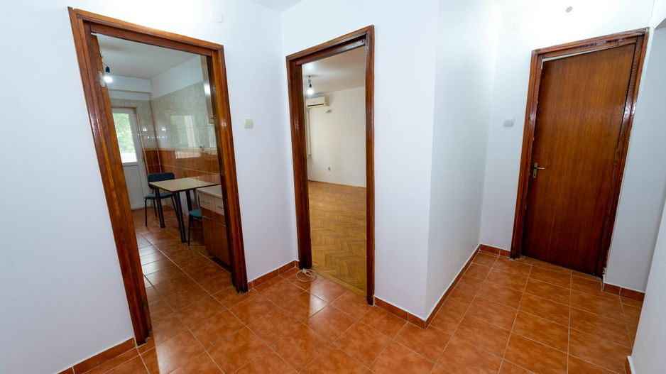 Apartament 3 camere decomandat, 88 mp, an 1982, Piata 1 Mai, Victoriei - Poză 18