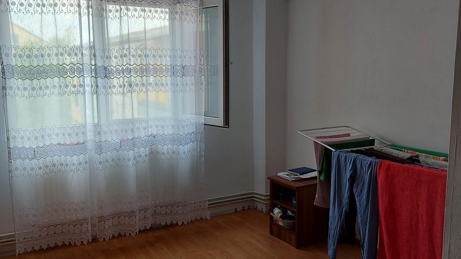 Ag EUROPA vinde ap 3 cam Etaj 4 in Micro 16 - Poză 2