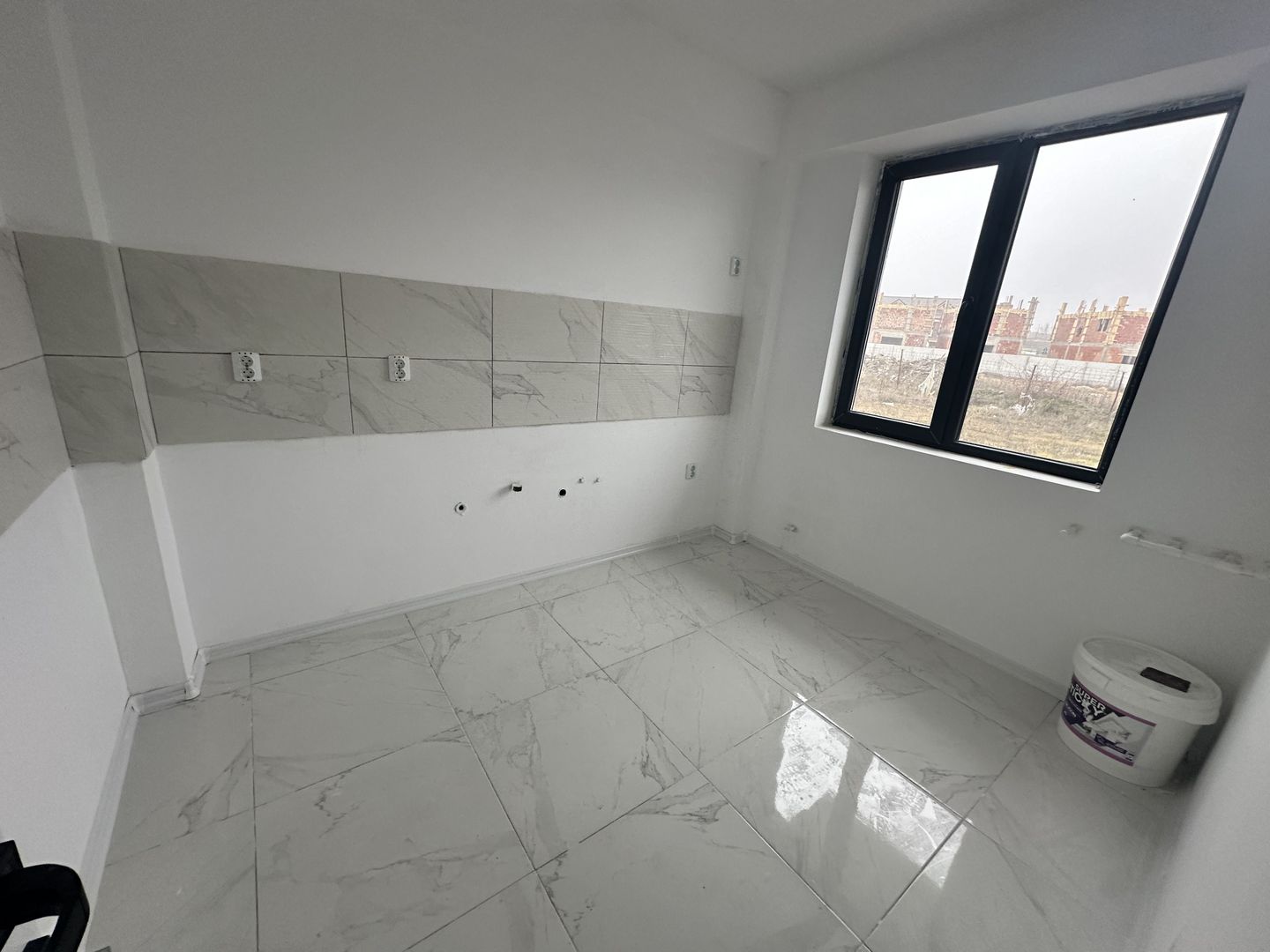 CASA INSIRUITA 5 CAMERE - BRAGADIRU, TOATE UTILITATILE, COMISION 0% - Poză 6