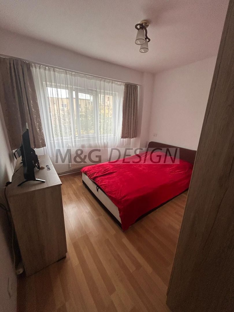 Apartament 5 camere zona U.M.T. - Poză 5