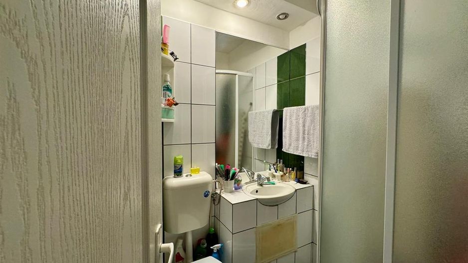 Decomandat, 2 bai, balcon, pivnita, Ungheni, Mures - Poză 10