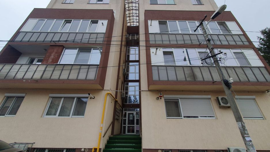 Garsoniera de vanzare zona Eroii Revolutiei - Poză 1