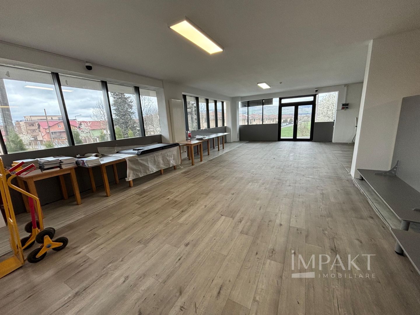 De vânzare spațiu comercial, show-room - Florești - Poză 1