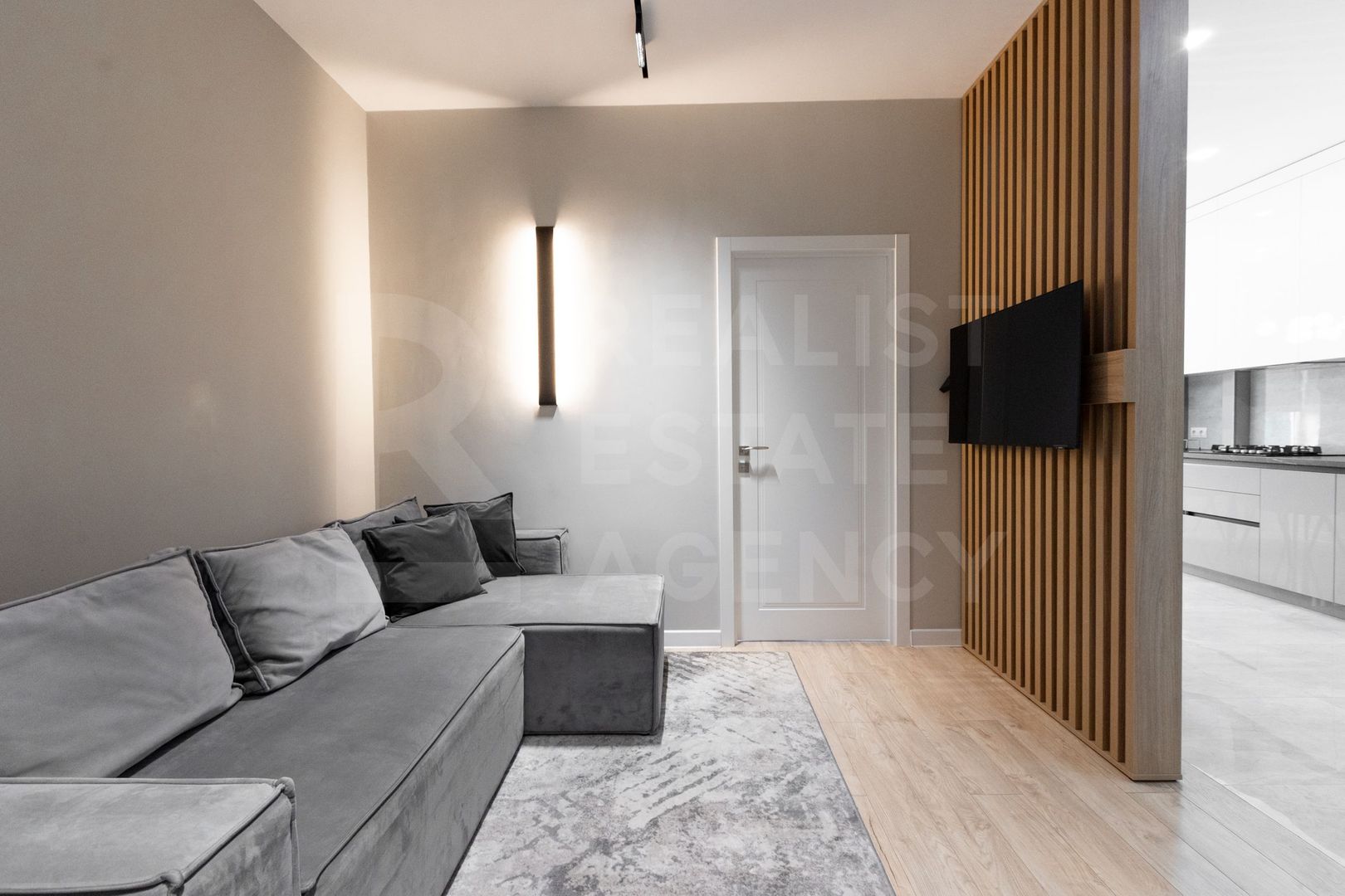 Chirie, 2 odăi + living, str. Avram Iancu, Centru - Poză 14