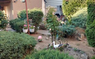 ageuropa.ro vinde casa in zona 14 Mai cu 3 cam. si teren aferent de 500mp. - Poză 2