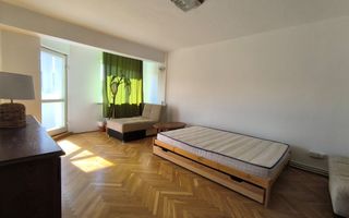 Inchiriere 4 camere Cipariu Centru - Poză 1