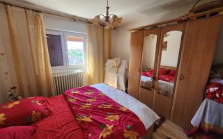De vanzare apartament 2 camere, zona Sub stadion - Poză 4
