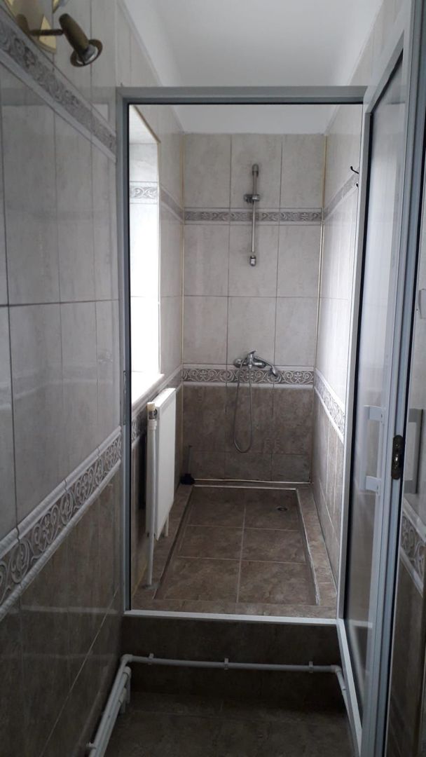 De inchiriat apartament cu o camera, centru, etaj 1, 400 E - Poză 6