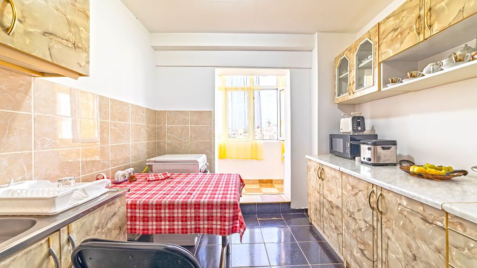 Apartament decomandat cu 2 camere Micalaca - Poză 4