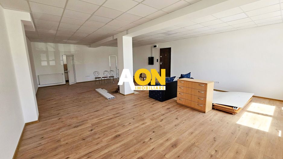 Spatiu nou de birouri, 82 mp, + boxa 17 mp, zona Centru - Poză 1