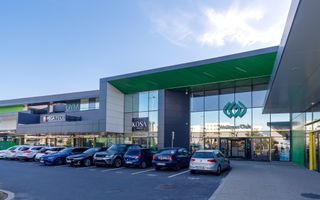 Studio dublu modern de vânzare în nordul capitalei, lângă pădure - Poză 15