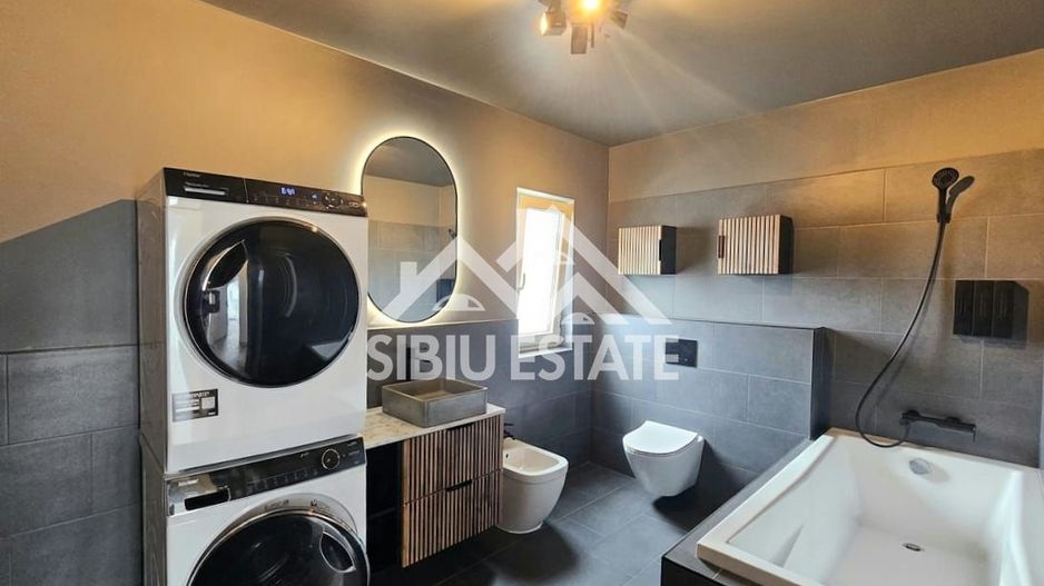 Casa individuala 5 camere, dormitor la parter - Poză 5