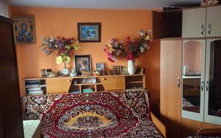 Casă de vânzare în satul Perieni, comuna Probota, cu grădină - Poză 7