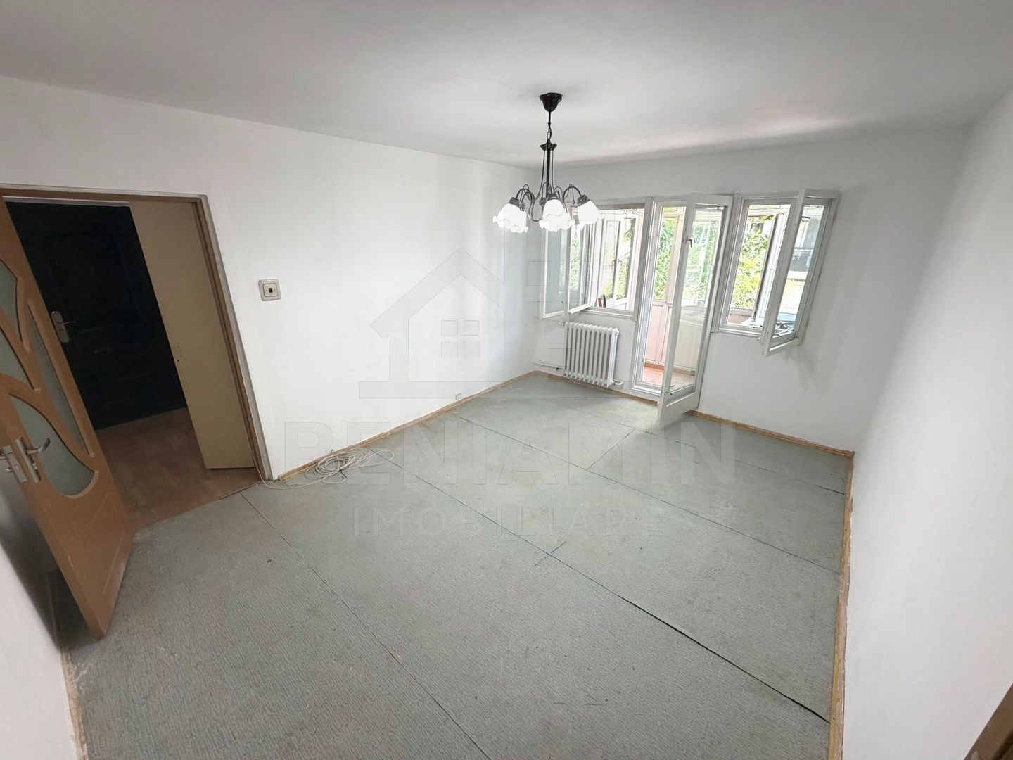 Apartament 2 camere etaj 1 cu teava de gaze 41mp Craiovita - Poză 1