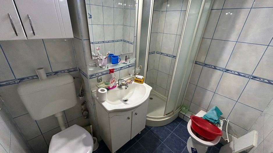 Apartament 3 camere, etaj 1 - zona Centru - Poză 6