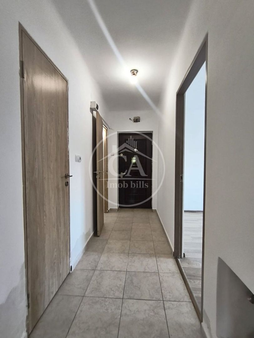 Apartament de vanzare cu 2 camere si curte in zona Centrala, Otadeaa - Poză 5