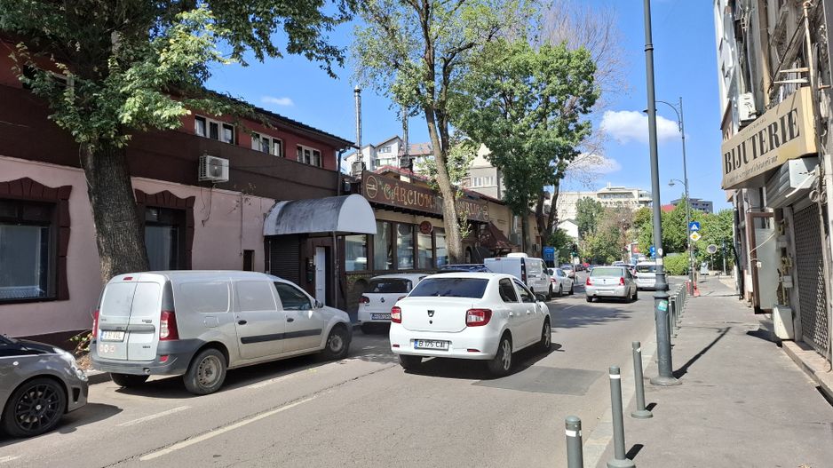 Imobil stradal 20 de camere - Eminescu - Poză 10