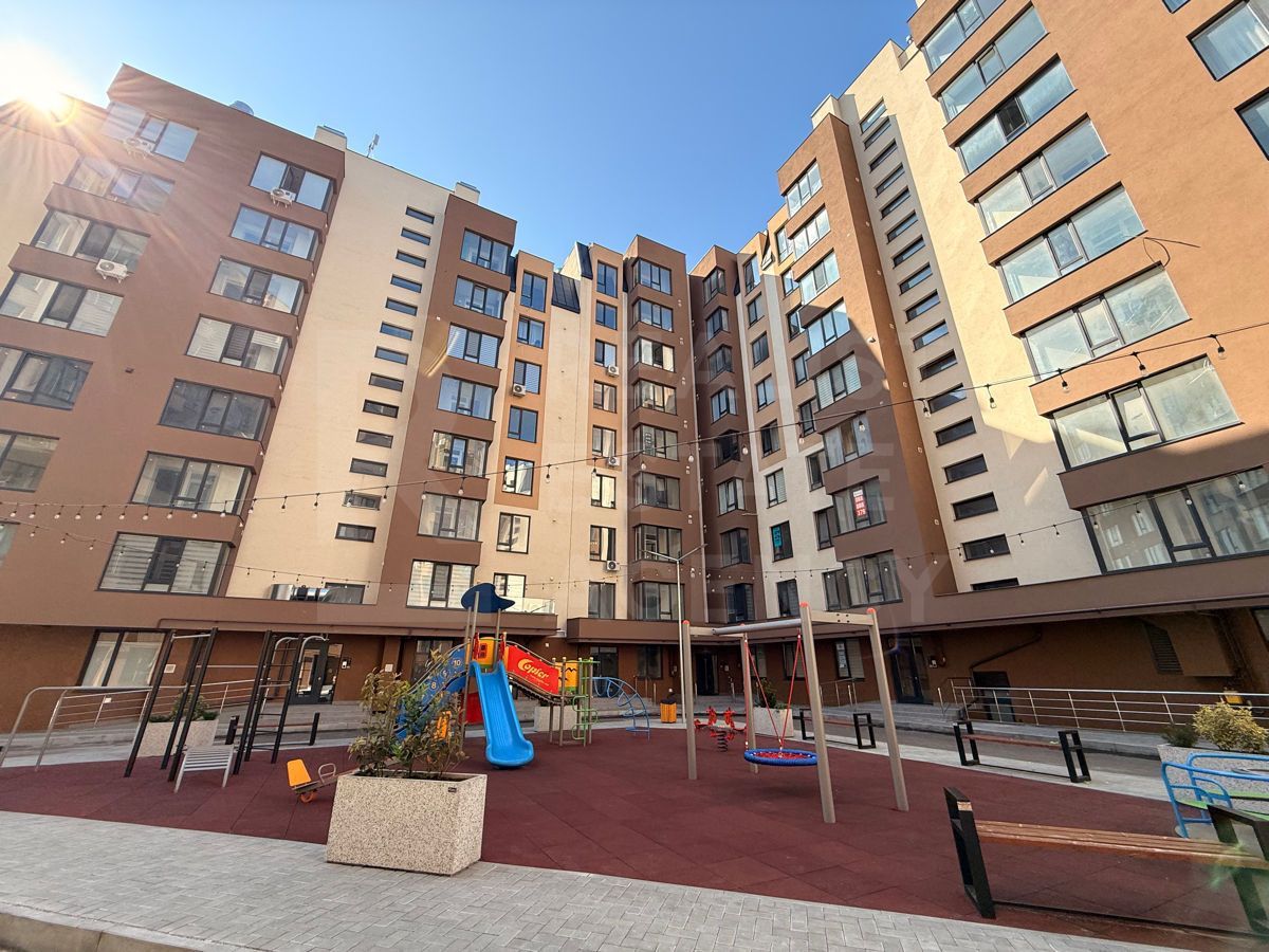 Vânzare, apartamnet 3 camere, str. Durlești, Dumbrava - Poză 1