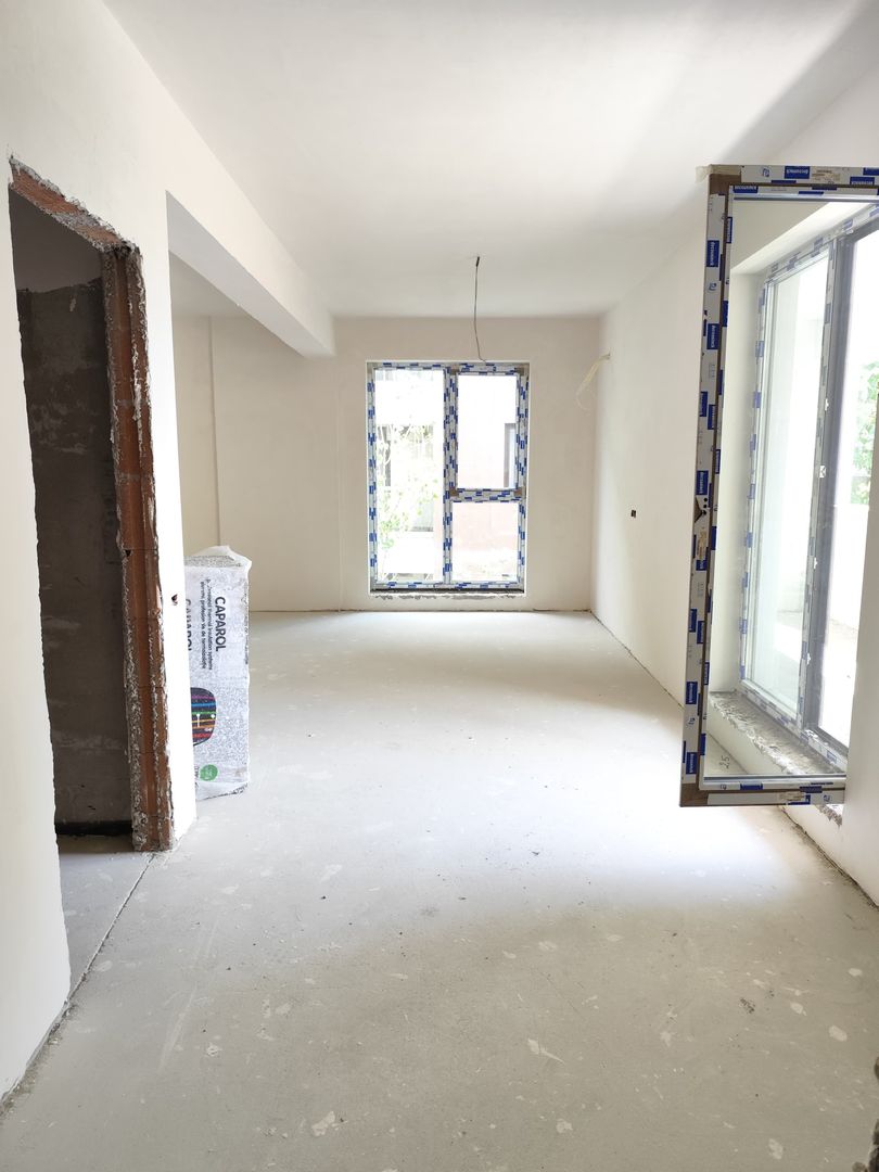 Apartament 4 camere de vanzare - Aviatiei - Poză 1