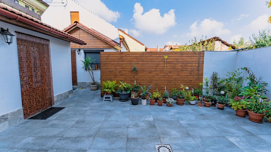 Apartament la curte cu intrare separată - Poză 8