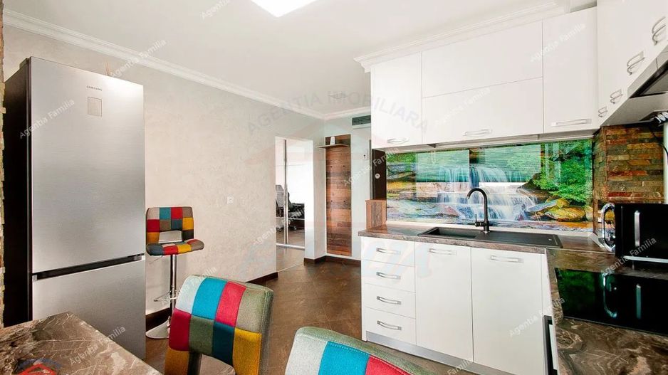 Inchiriem apartament elegant cu 2 camere(  Papadie) , etaj 5, bloc M1 - Poză 4