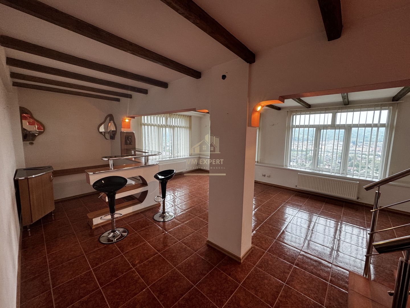 APARTAMENT CAMPULUNG TIP PENTHOUSE, 5 CAMERE GRUI - Poză 3