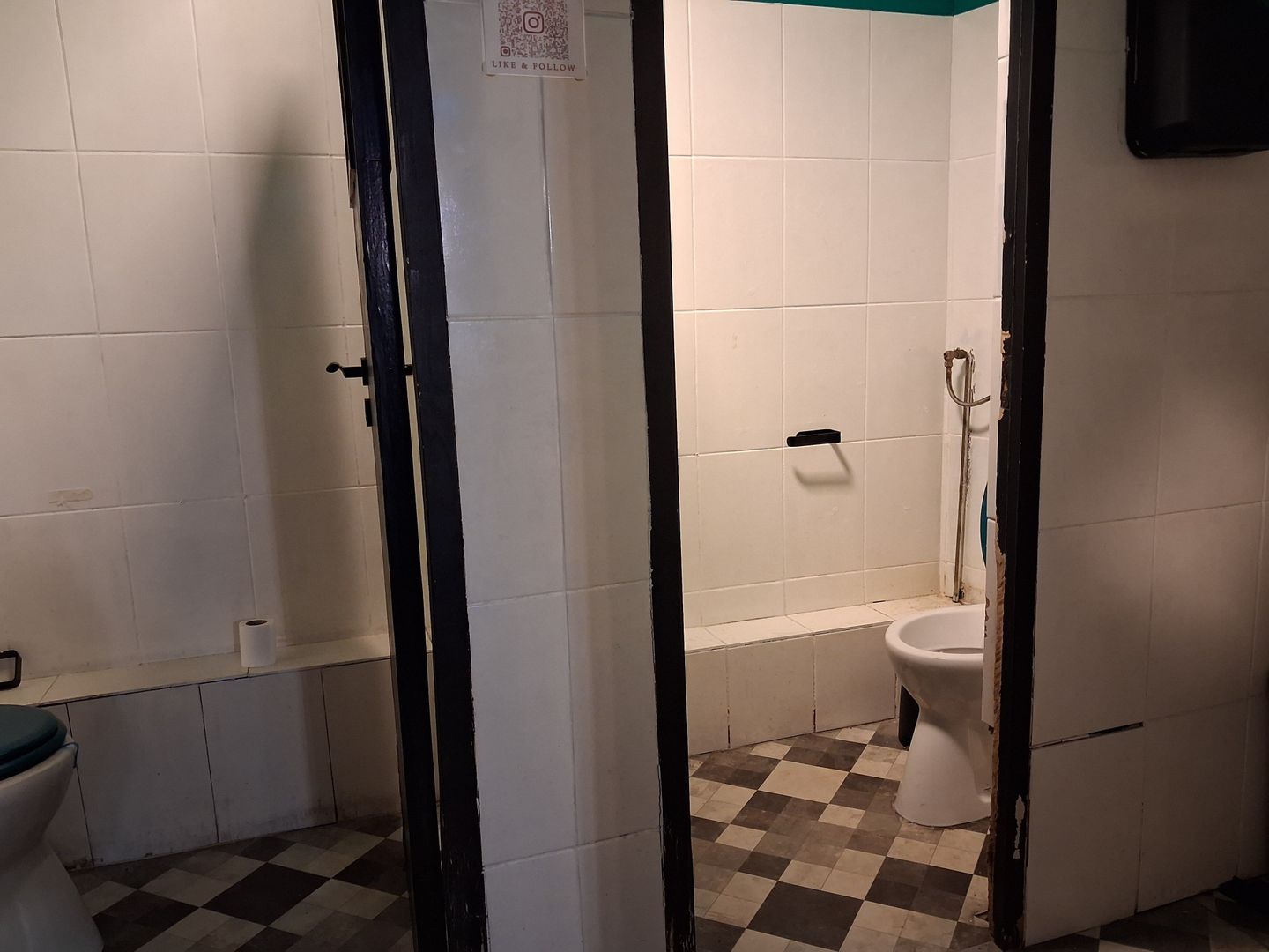 BRASADAS inchiriaza spatiu comercial stradal cu 3 intrari. - Poză 2