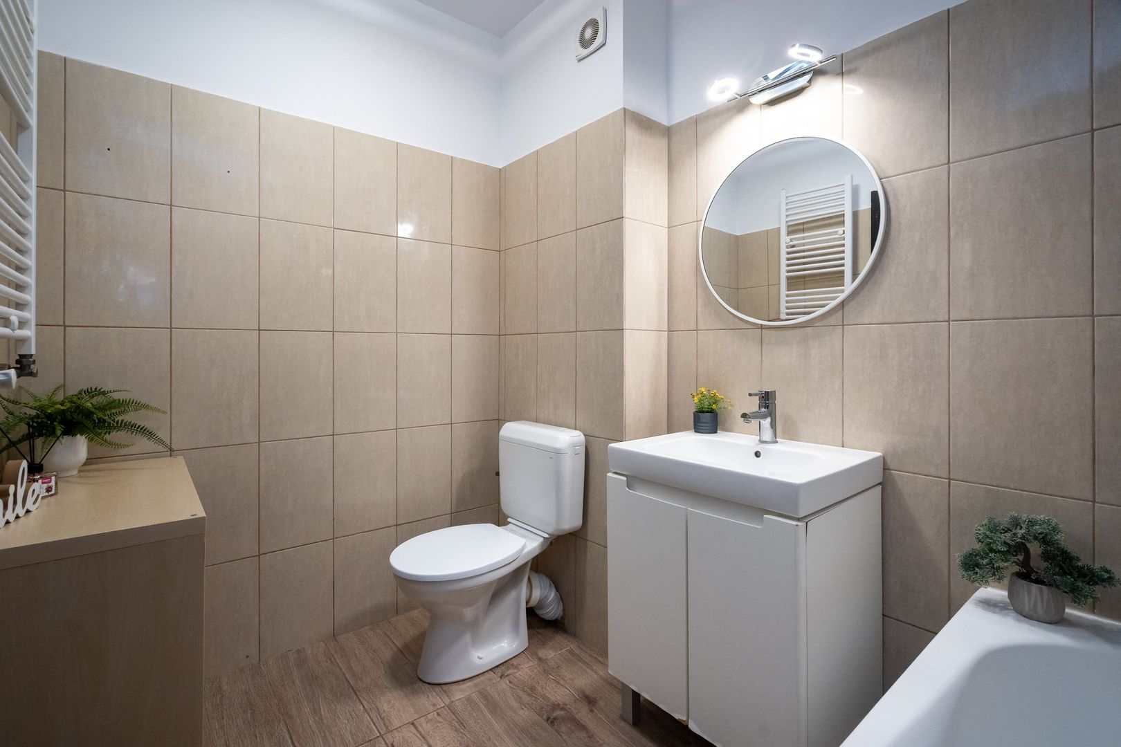 COMISION0% - 2 camere -imobil 2013 - curte 36mp - Ozana - str. Fetesti - Poză 19