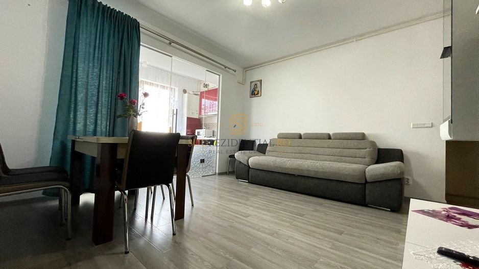 Apartament 3 camere de inchiriat, Cartierul Solar, loc de parcare - Poză 3