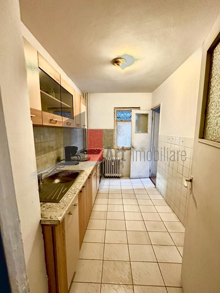 Apartament 3 camere Gorjului - Poză 1