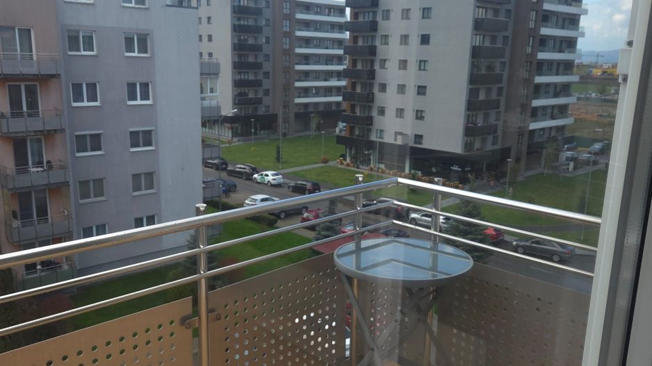 Apartament  2 camera zona Avangarden - Poză 2