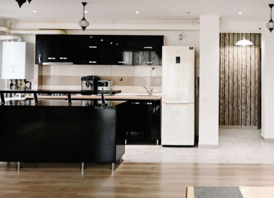 Apartament 3 camere elegant spațios și luminos în cartierul Urban Coresi - Poză 9