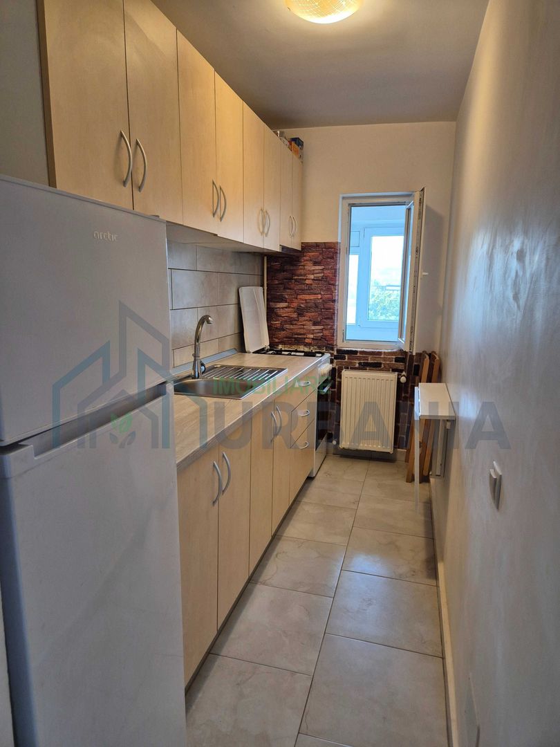 Inchiriez apartament 1 camera decomandat Tatarasi - Aurel Vlaicu - Poză 5