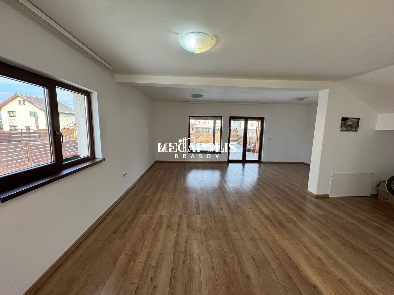 Casă spațioasă de închiriat, 4 camere – Brasov  Cartier Izvor - Poză 1