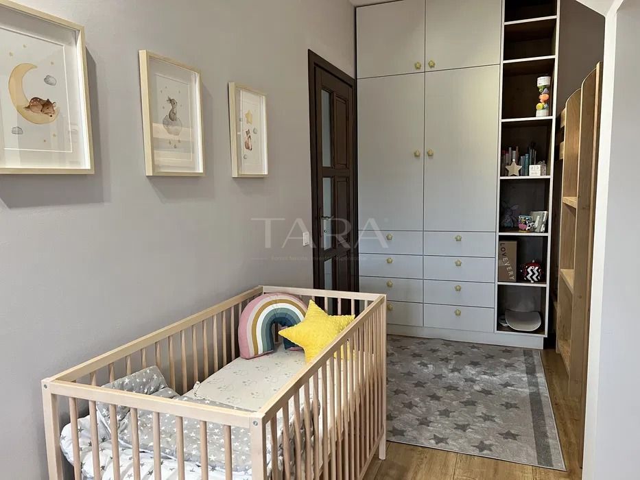Apartament spectaculos dispus pe 2 nivele-Baciu - Poză 3