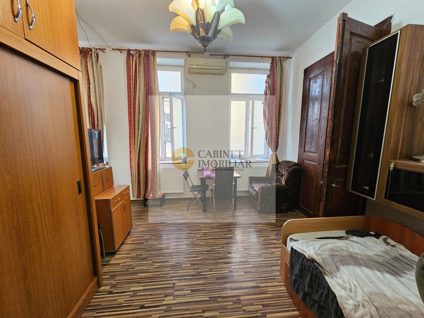 2 camere in vila  | Parter inalt | Unirii - Mantuleasa - Poză 2