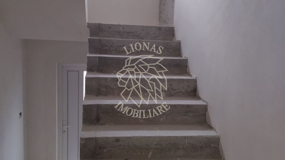 Casa 6 camere 221 mp-teren 1120 mp-terasa/balcon/garaj-Unirea - Poză 5