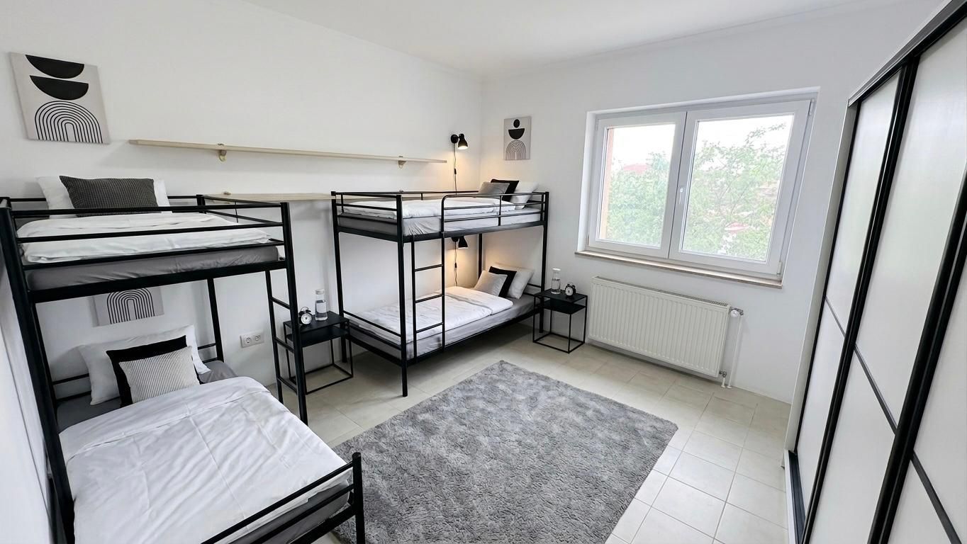 Apartamente pentru angajați min 24 locuri max 72 locuri Arad - Poză 1