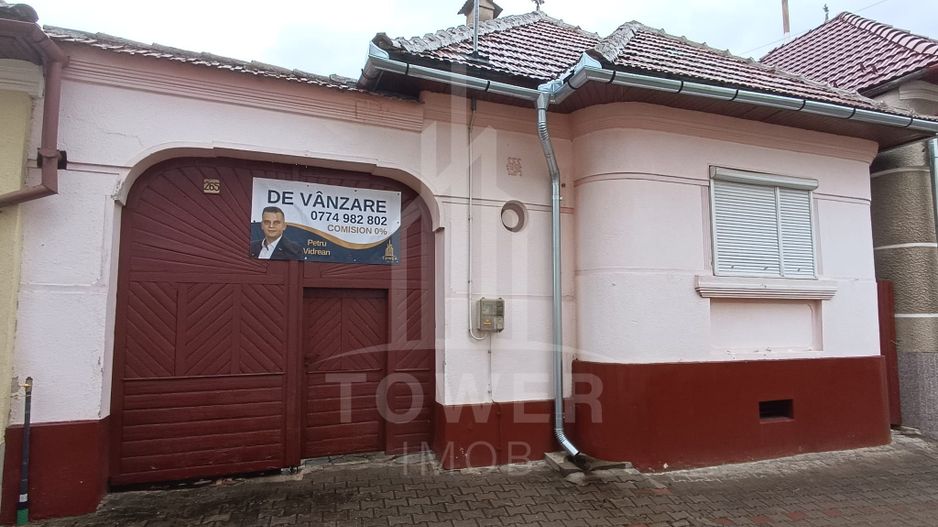 Casă tradițională de vânzare în Poiana Sibiului - Poză 1