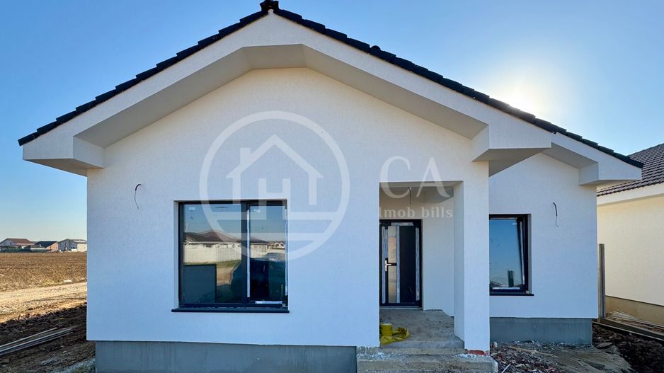 Casă de vânzare cu 4 camere in Sântandrei, Bihor - Poză 1