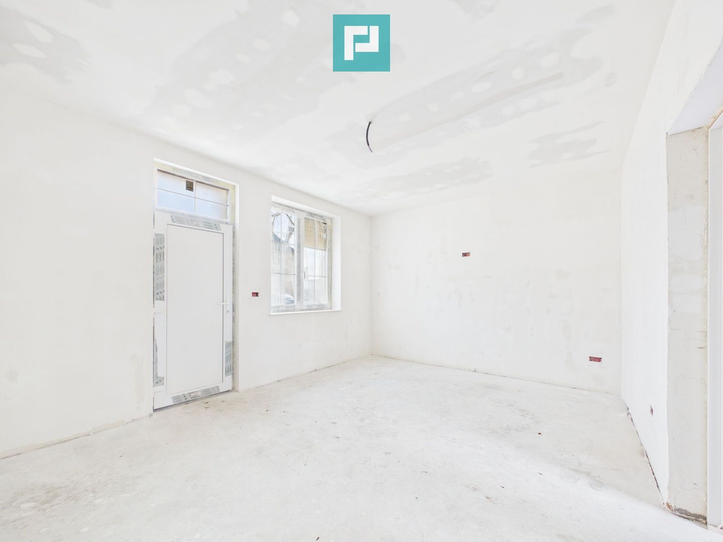 Apartament la casă în Pârneava - Poză 9