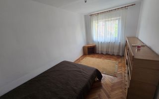 3 camere| etaj 2 | 2 băi | centrală| renovat recent - Poză 3