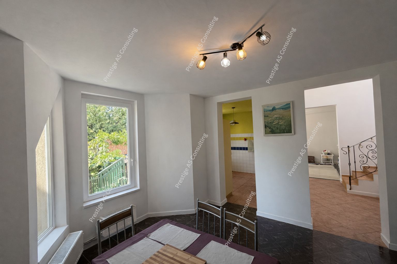 Vila individuala renovata complet | 6 camere | 500 mp teren | Str Jean Monnet - Poză 9