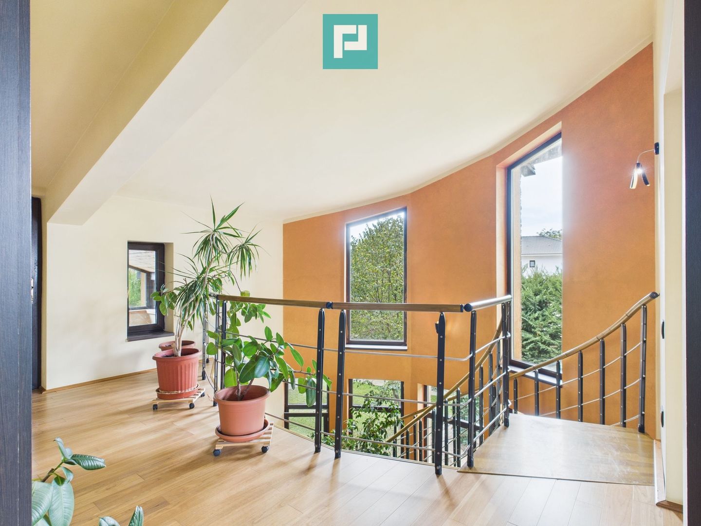 Casă 6 camere - Dumbrăvița - Poză 10