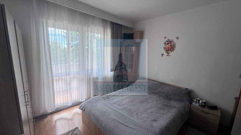 Apartament 2 camere de vânzare – Tractorul, str. Bronzului - Poză 3