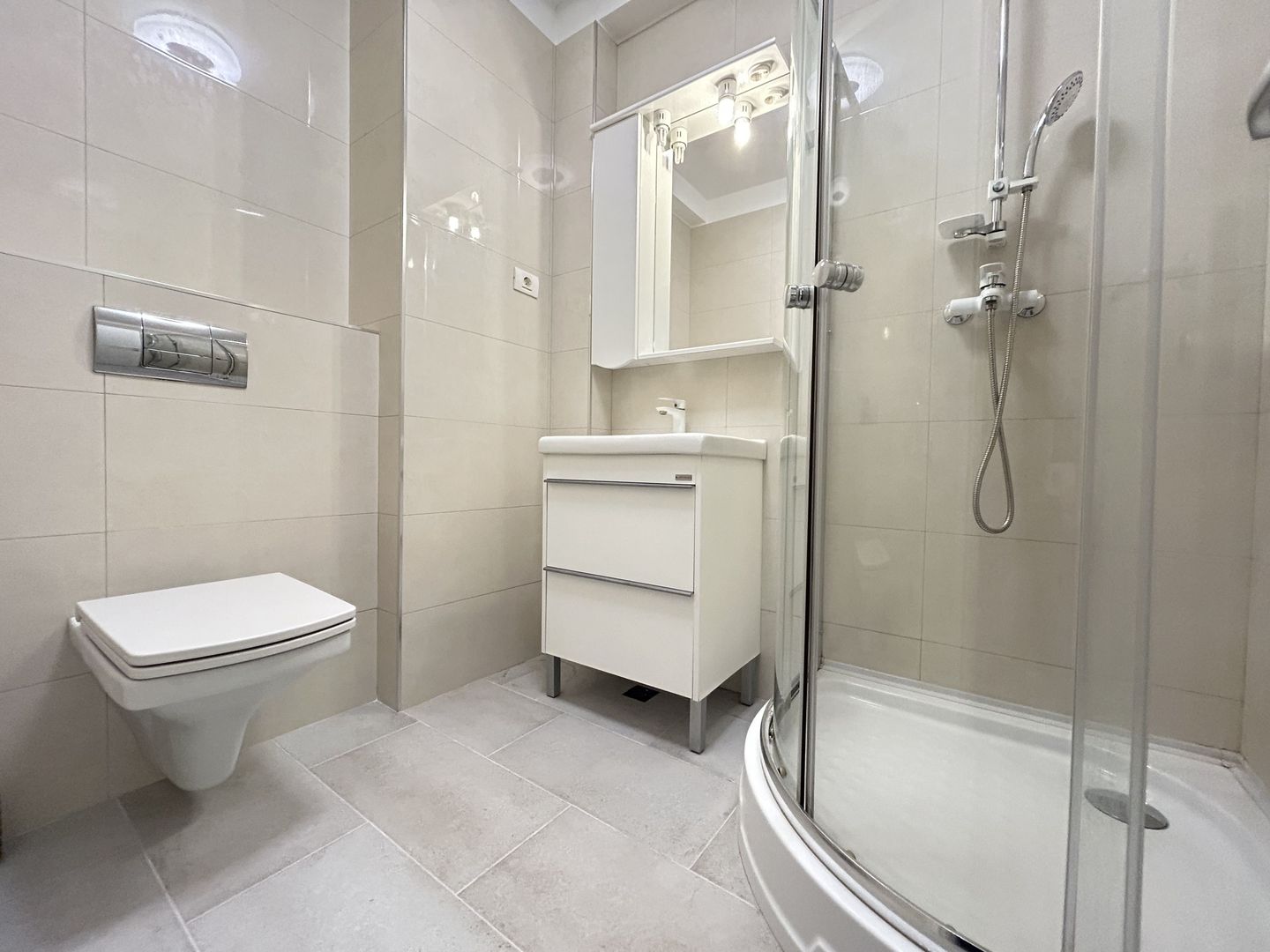 2 Studiouri în 1 | Mamaia | Club Crazy | Vedere frontală la mare - Poză 5