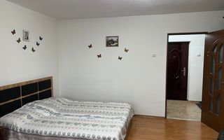 Apartament cu 1 cameră, etaj 3/4, 30 mp utili, zona Piața Rușilor - Poză 2