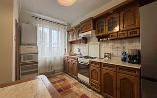 Apartament cu 3 camere decomandate, Cetate - Poză 2