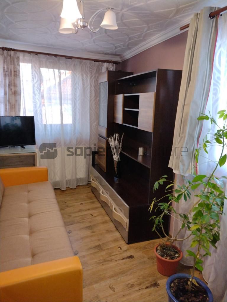 Sapient | Casa cu 2 nivele in Oradea - Poză 3